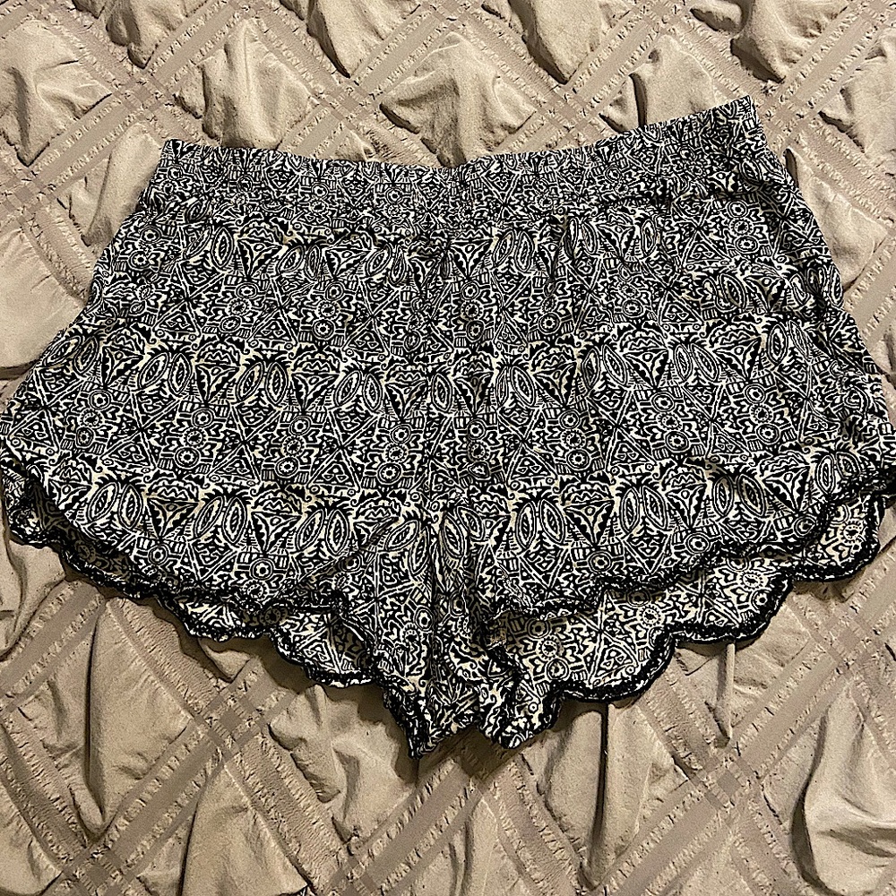 Aeropostale Boho Shorts (L)